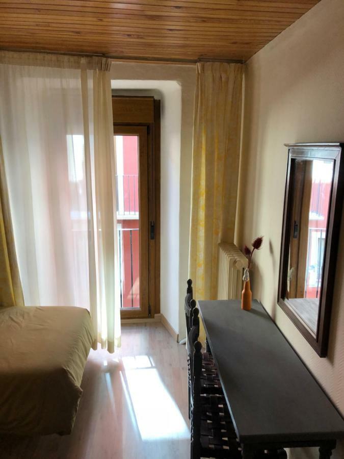 Hostal Di Verena 普奇塞达 外观 照片
