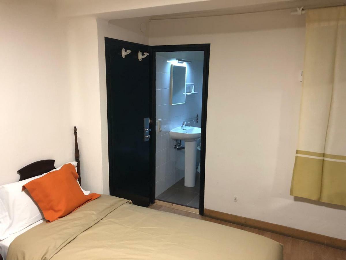 Hostal Di Verena 普奇塞达 外观 照片